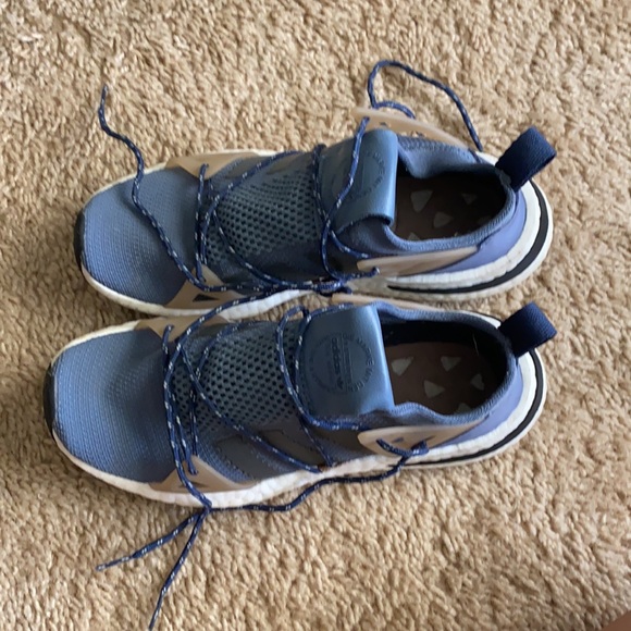 Adidas Shoes - Picture 2 of 5